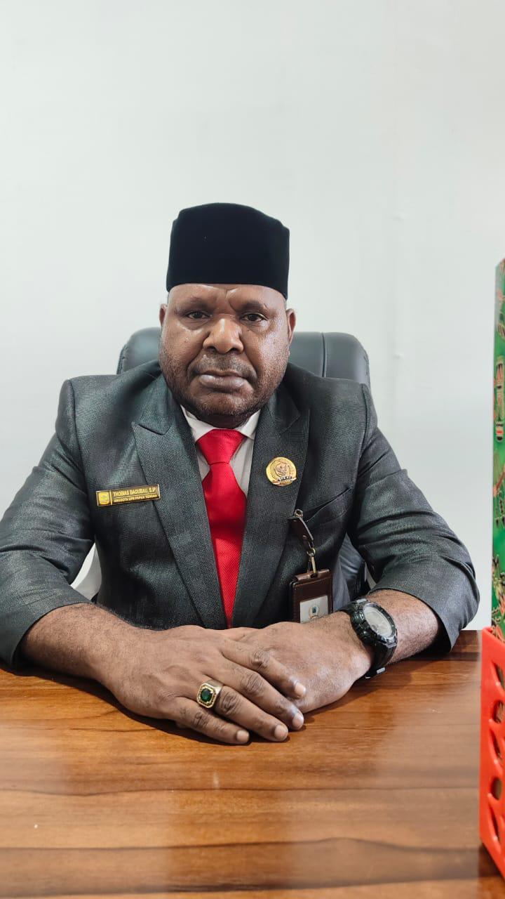 Anggota DPR Papua Tengah, Thobias Bagubau. (Ceposonline.com/Istimewa).