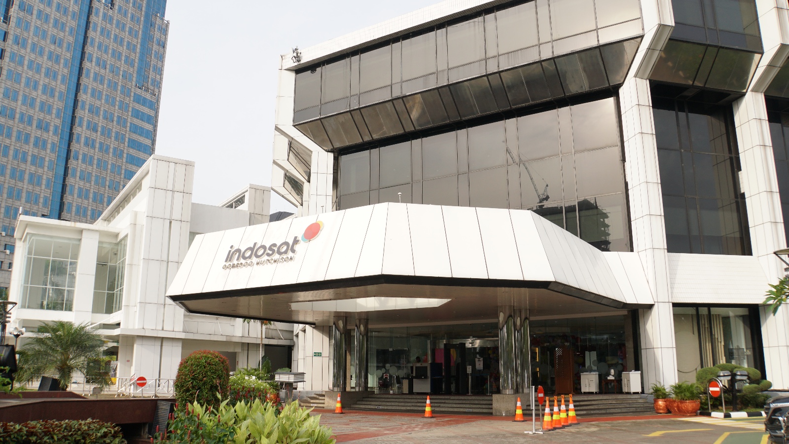Kantor Pusat Indosat (Ceposonline.com/dokumen)