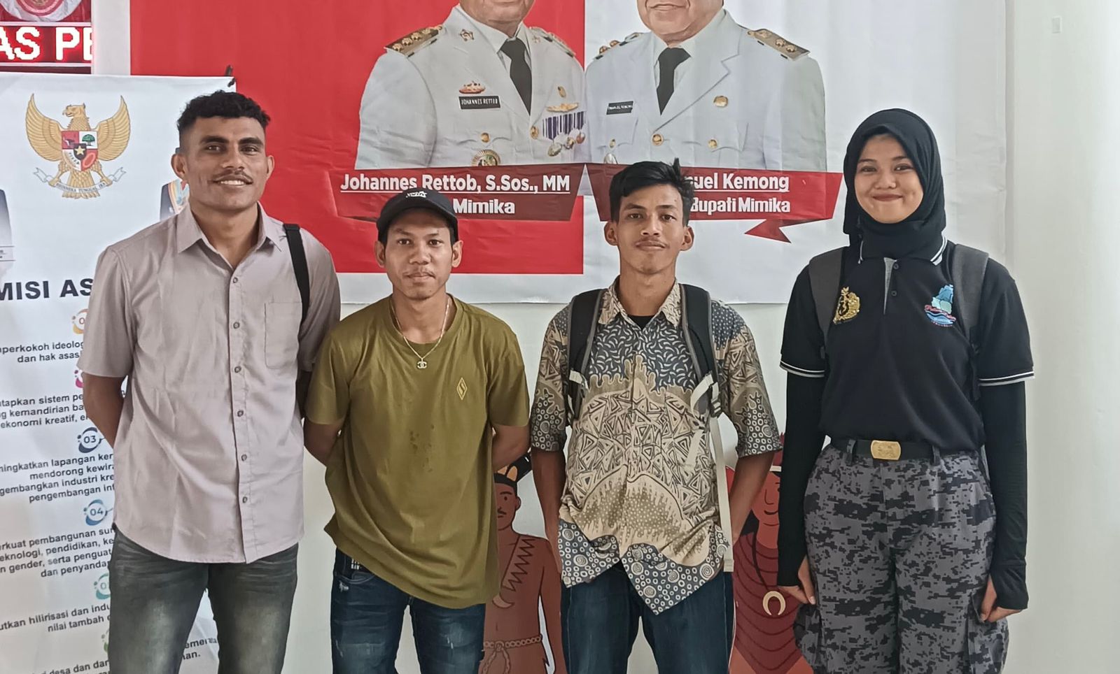 Para pendiri organisasi Putra Putri Maritim Indonesia Cabang Timika. (Dok pribadi)