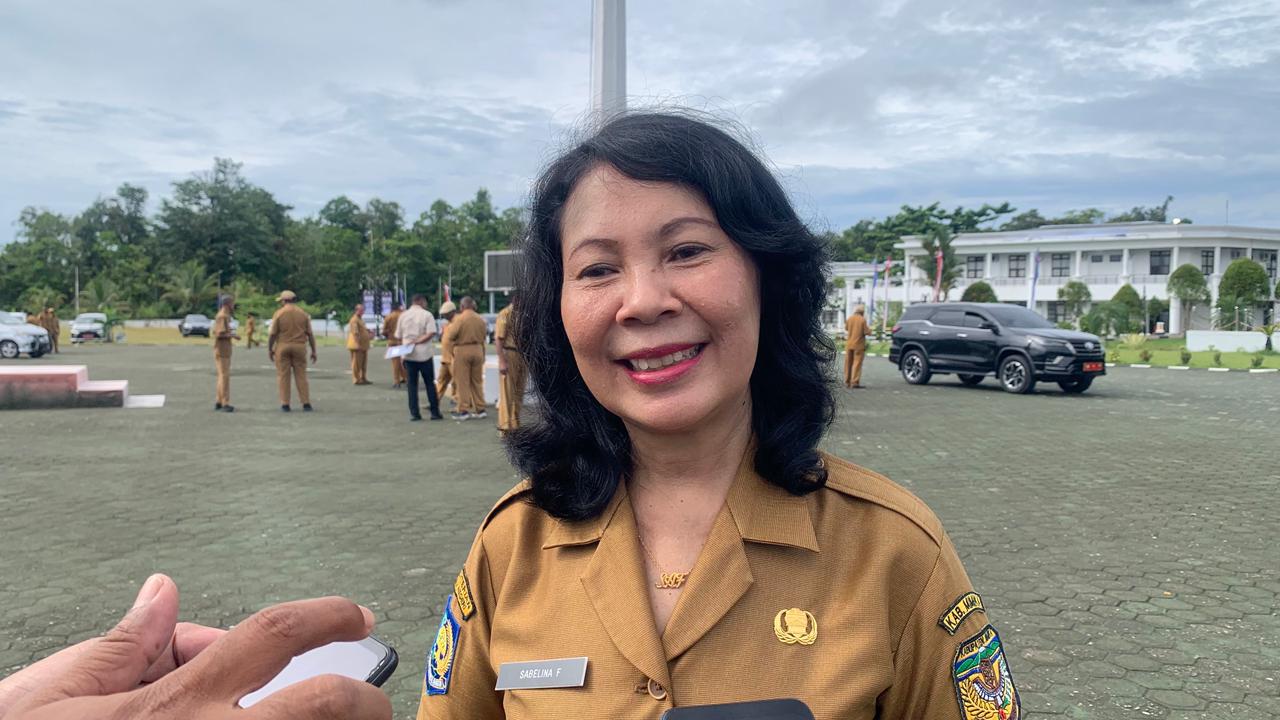 Kepala Disnakkeswan Kabupaten Mimika drh. Sabelina Fitriani. (Foto: Cenderawasih Pos/Moh. Wahyu Welerubun).