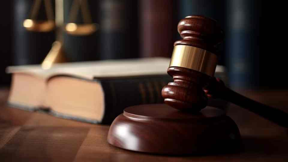 Pelaku pembacokan terhadap Steven Mally di Jalan Seroja Timika, pada 11 Juli 2025, dijatuhi hukuman 5 tahun penjara oleh Hakim Pengadilan Negeri