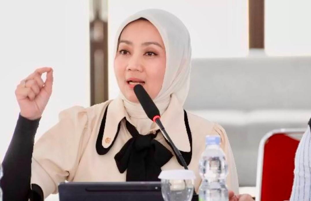 Netizen mendadak jodohkan Atalia Praratya dengan Dedi Mulyadi atau KDM. (Radarsurabaya)