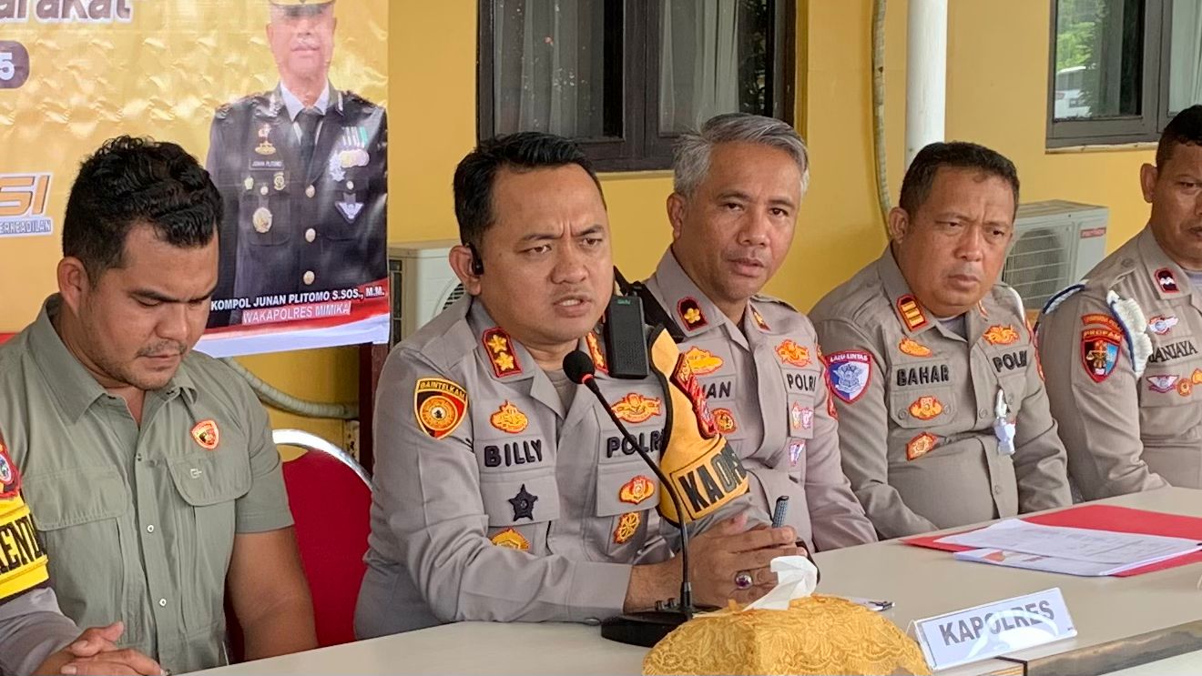 Kapolres Mimika, AKBP Billyandha Hildiario Budiman dalam refleksi akhir tahun yang digelar di Mapolres Mimika, Jalan Agimuga, Mile 32, Distrik Kuala Kencana , Mimika, Papua Tengah, Selasa 30 Desember