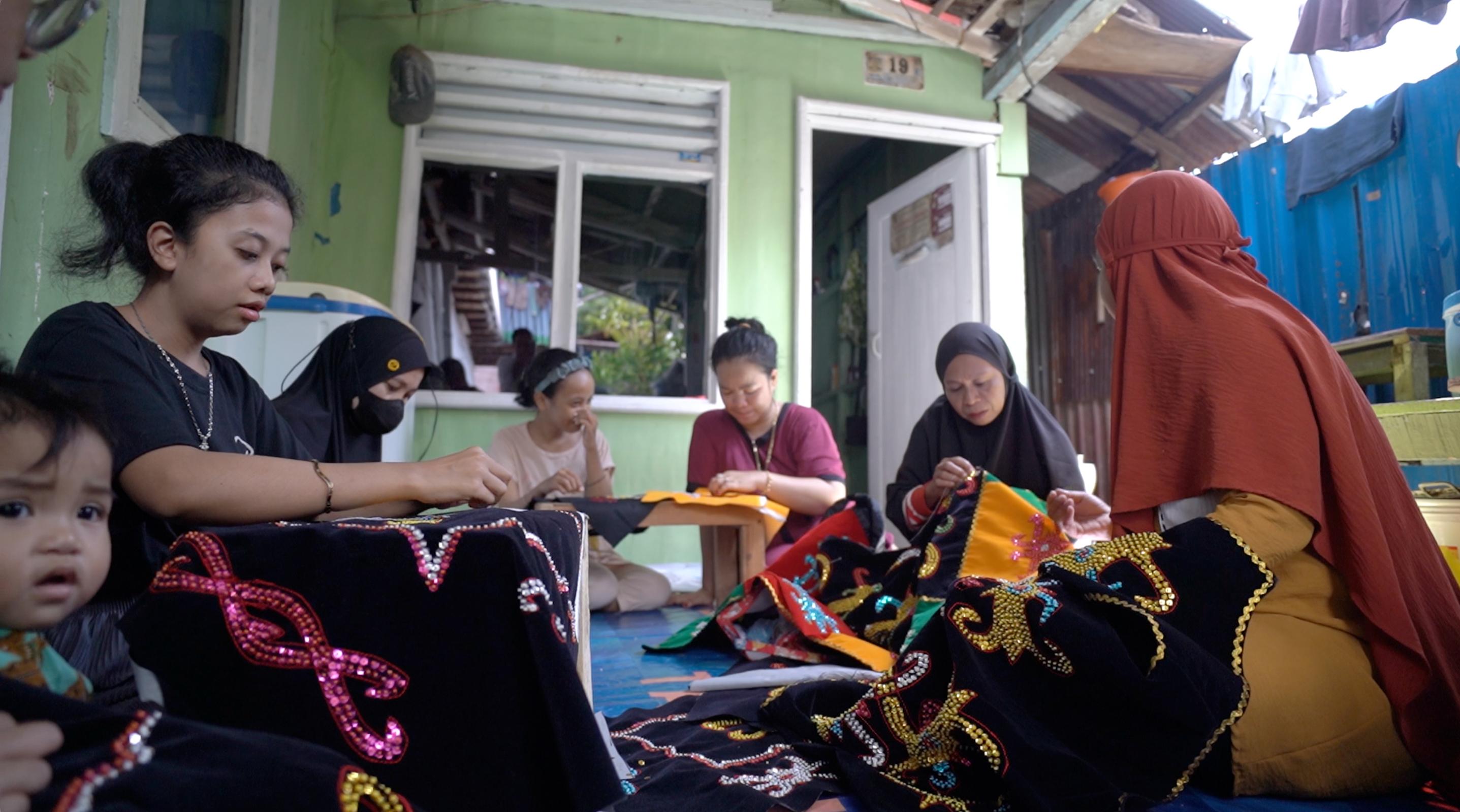 Di lapangan, banyak pelaku usaha juga menghadapi kendala dalam pengelolaan usaha, pemasaran, hingga rendahnya literasi keuangan