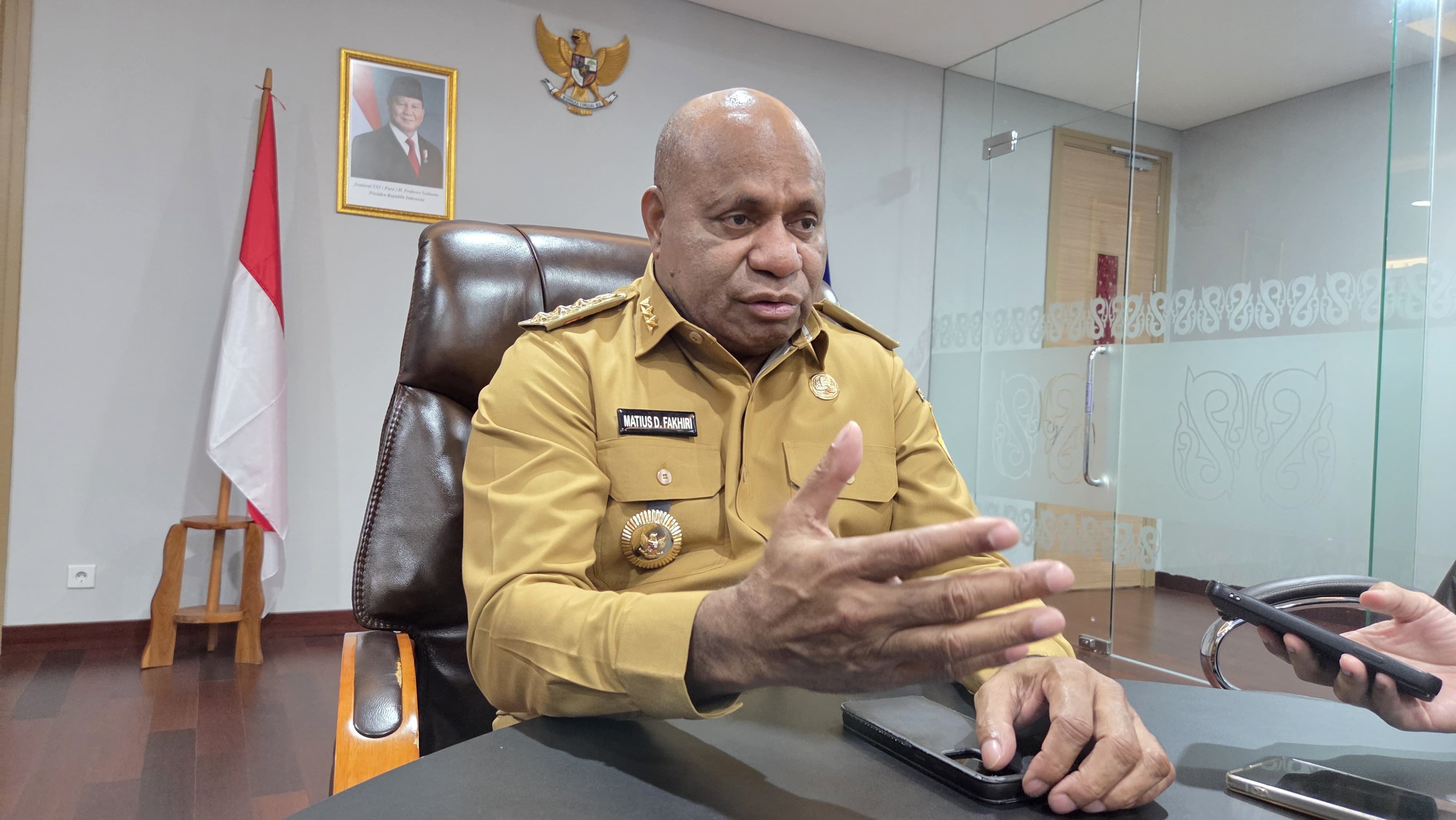 Gubernur Papua, Matius D Fakhiri. (CEPOSONLINE.COM/ELFIRA)