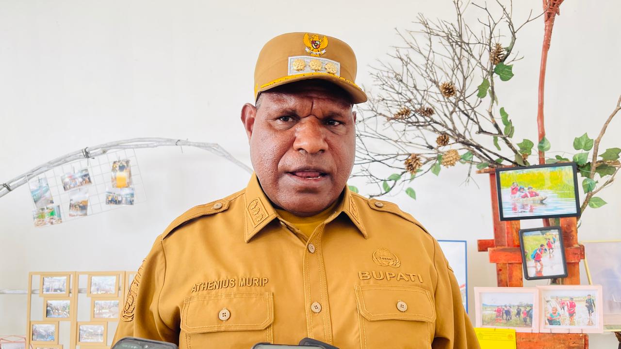 Bupati Jayawijaya Atenius Murib (Ceposonline.com/Deni)