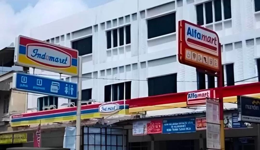 Indomaret dan Alfamidi. (Radarnganjuk)