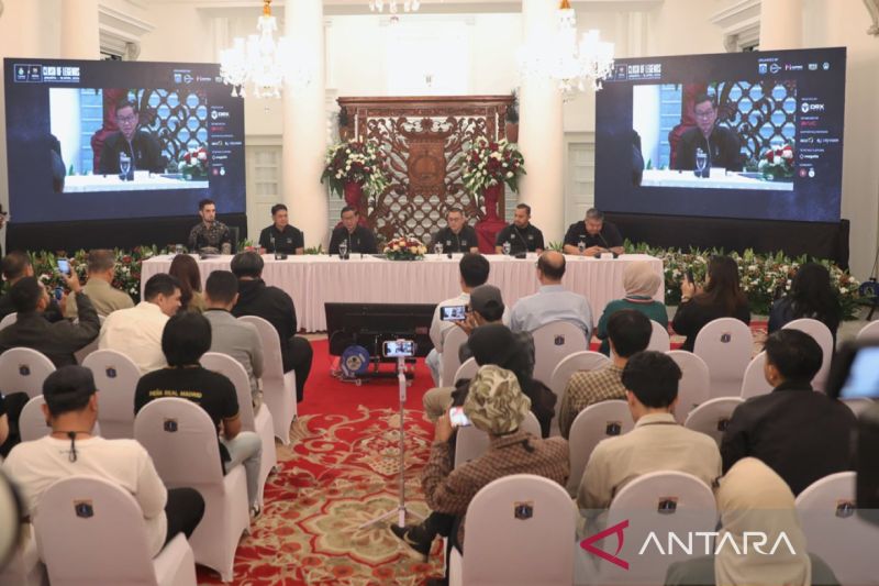 Konferensi pers "Clash of Legends" di Balai Kota, Senin (12/1/2026). (Ceposonline.com/ ANTARA/HO-Pemprov DKI Jakarta).