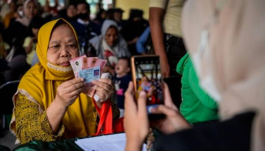 Ilustrasi Penerima bansos.