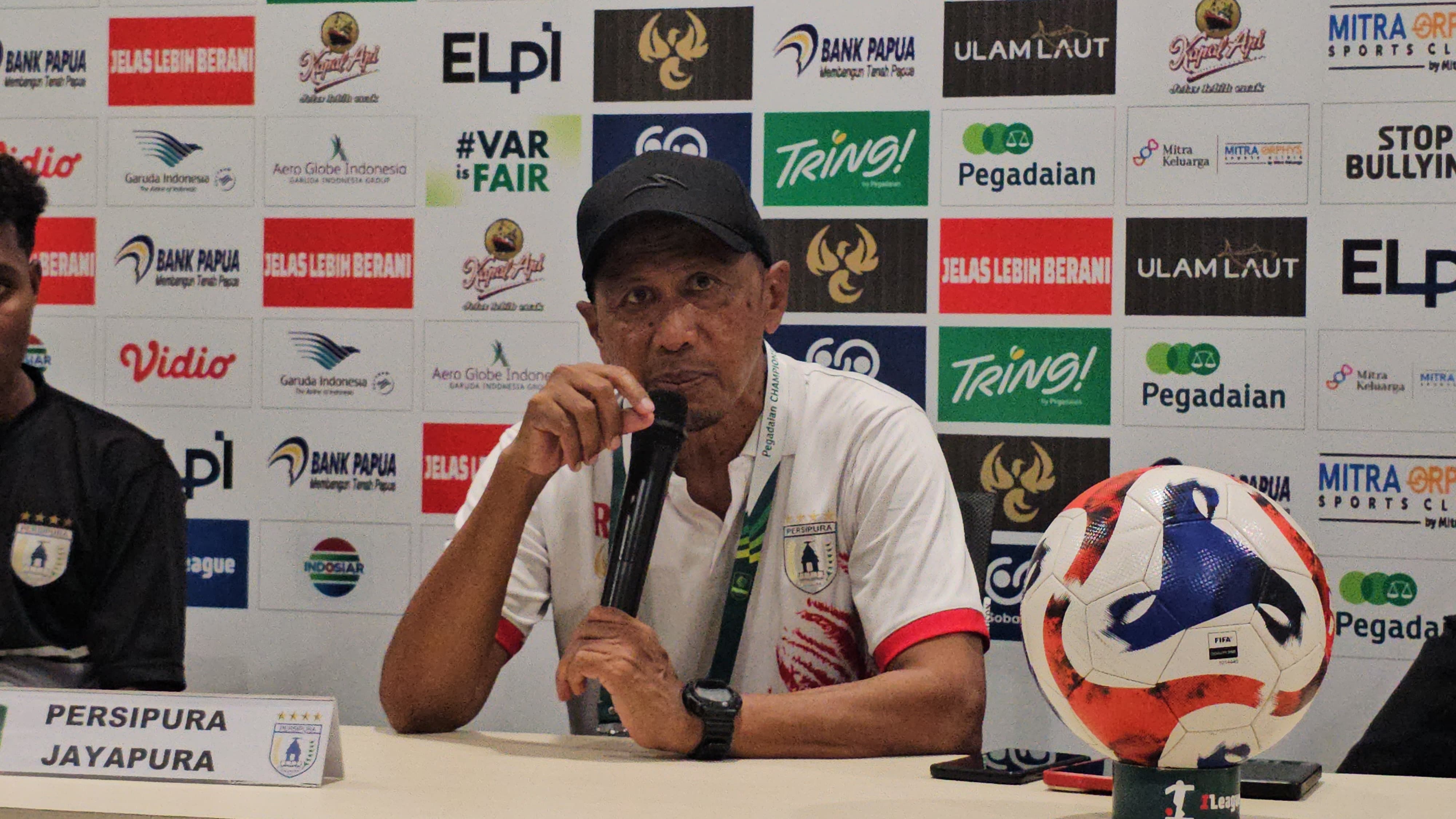 Pelatih Persipura, Rahmad Darmawan.(CEPOSONLINE.COM/HANS PALEN).