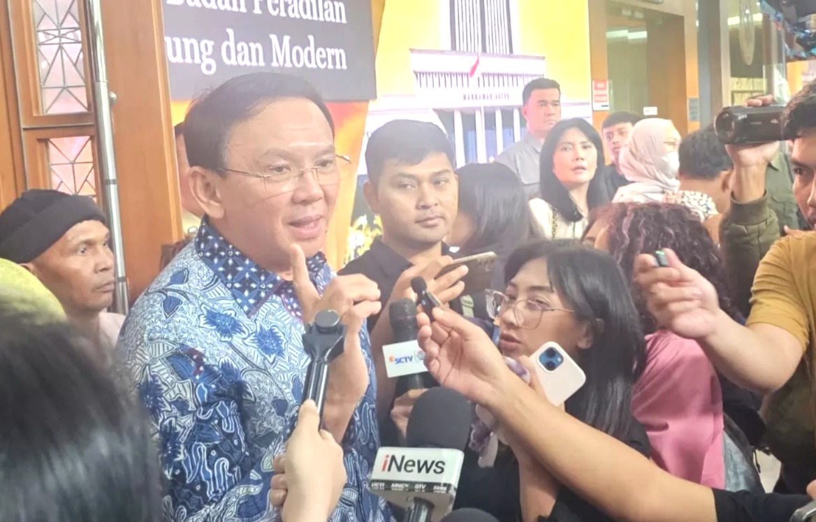 Ahok saat memberikan keterangan kepada media usai sidang, Selasa (27/1/2026).