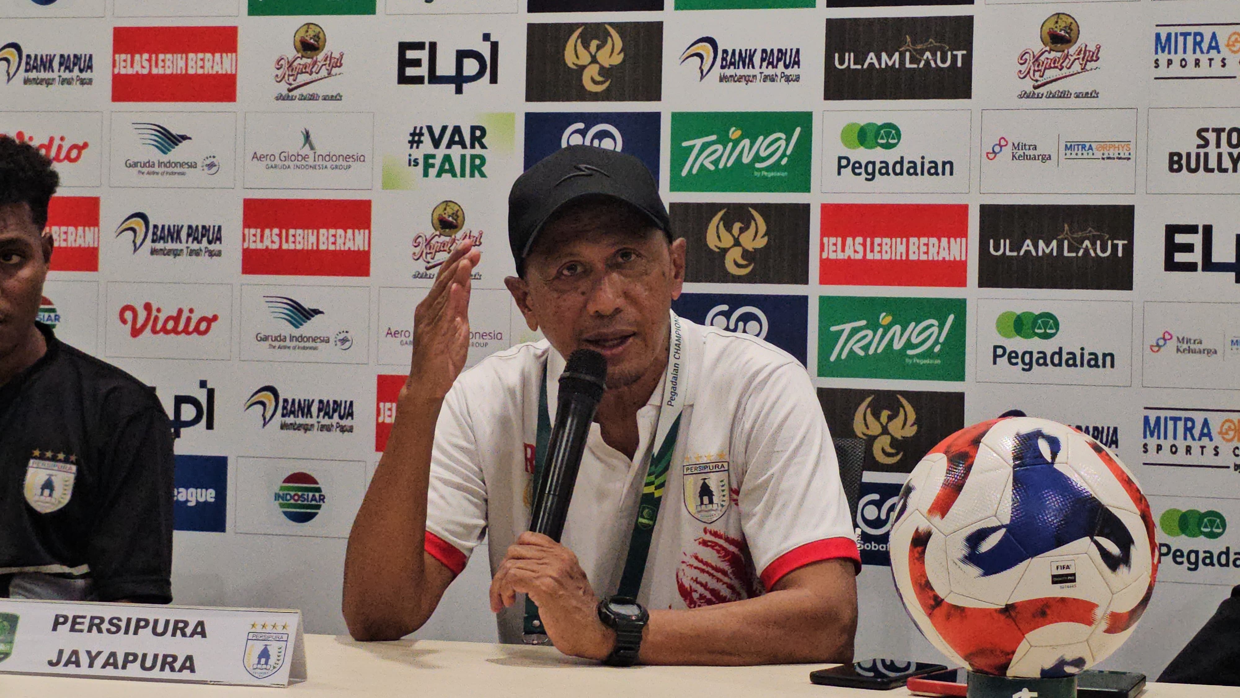 Pelatih Persipura, Rahmad Darmawan. (CEPOSONLINE.COM/HANS PALEN)