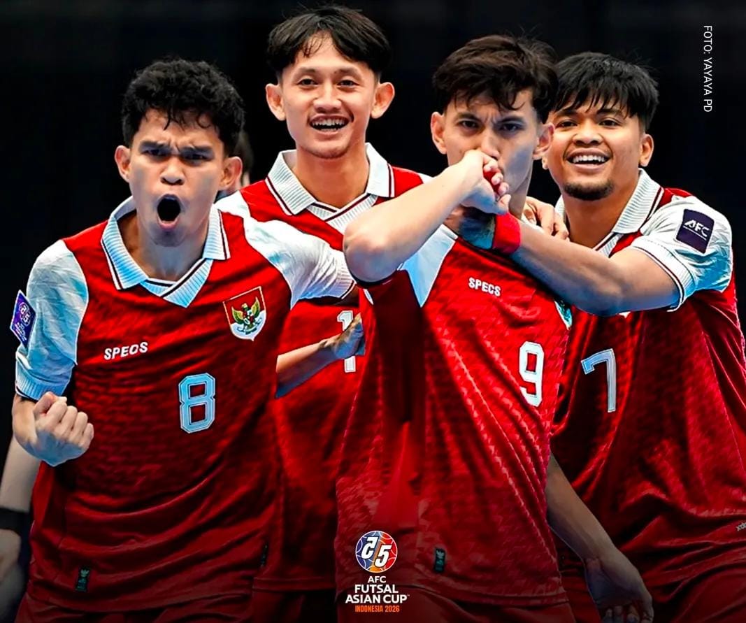 Selebrasi pemain timnas futsal Indonesia usai mengalahkan Jepang 5-3 di Indonesia Arena semalam, sekaligus mencetak sejarah tampil di final pada kejuaraan Piala Asia Futsal!. (Foto IGFEEDSTIMNAS)
