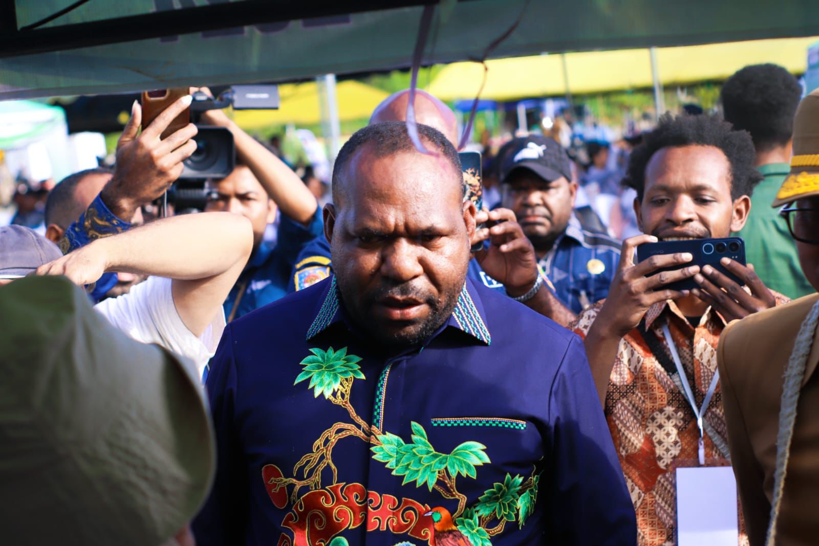 Bupati Intan Jaya, Aner Maisini. (CEPOSONLINE.COM/ISTIMEWA)