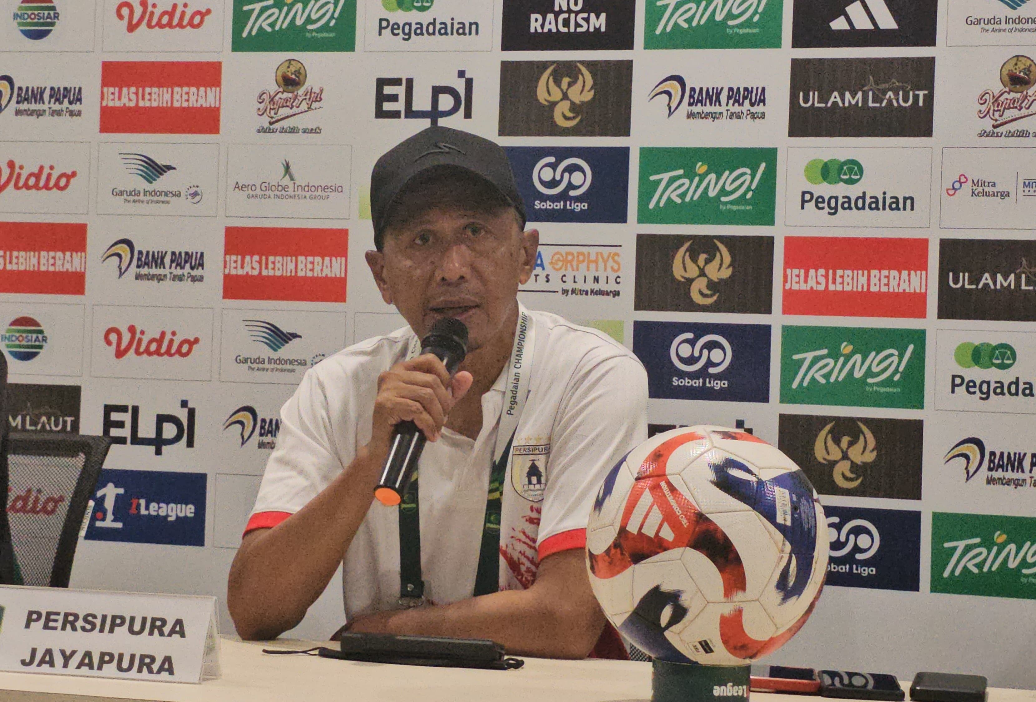Pelatih Persipura, Rahmad Darmawan. (CEPOSONLINE.COM/HANS PALEN).