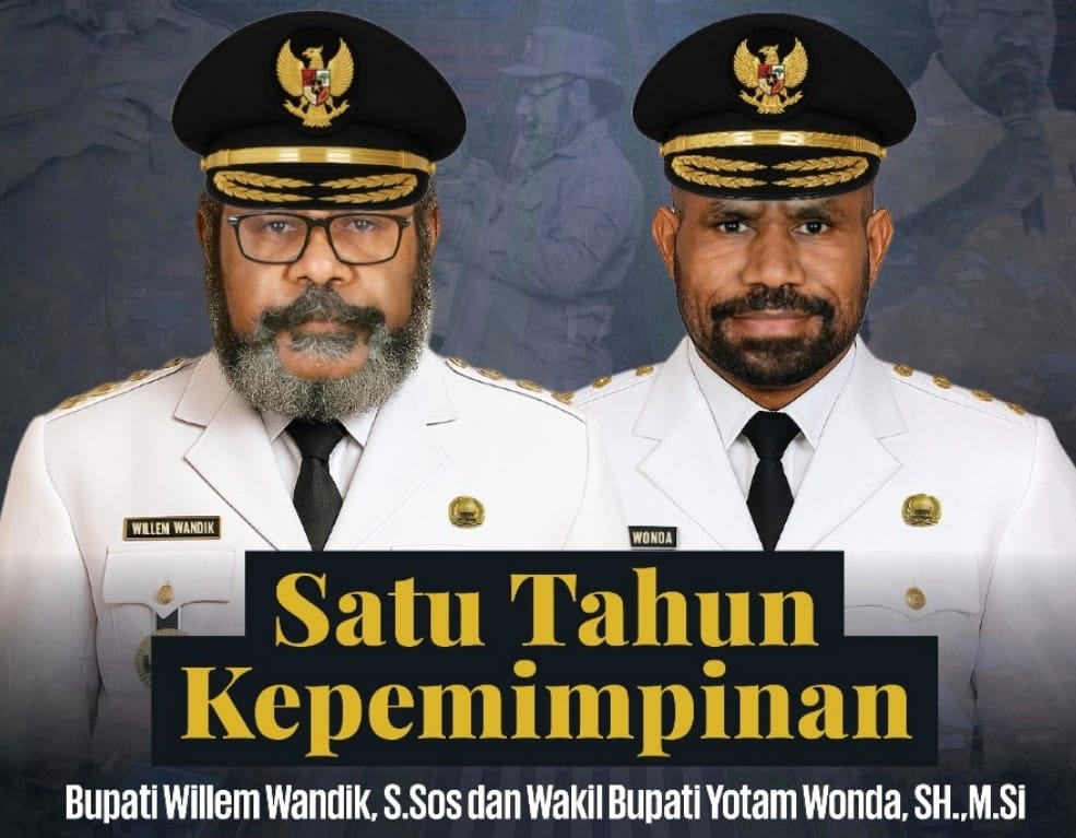 Bupati Tolikara Willem Wandik,S.Sos dan Wakil Bupati Yotam Wonda.  (Ceposonline.com/Dosmkomdigi Tolikara).