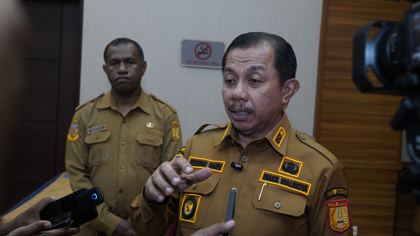 Wakil Wali Kota Jayapura, Rustan Saru. (CEPOSONLINE.COM/HUMAS PEMKOT)  