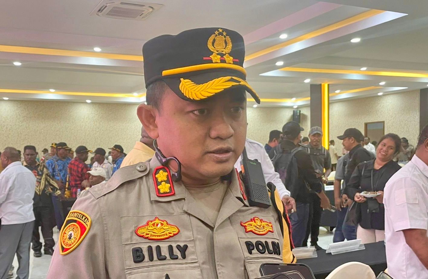 Kapolres Mimika AKBP Billyandha Hildiario Budiman. (Foto: CEPOSONLINE.COM/MOH. WAHYU WELERUBUN).