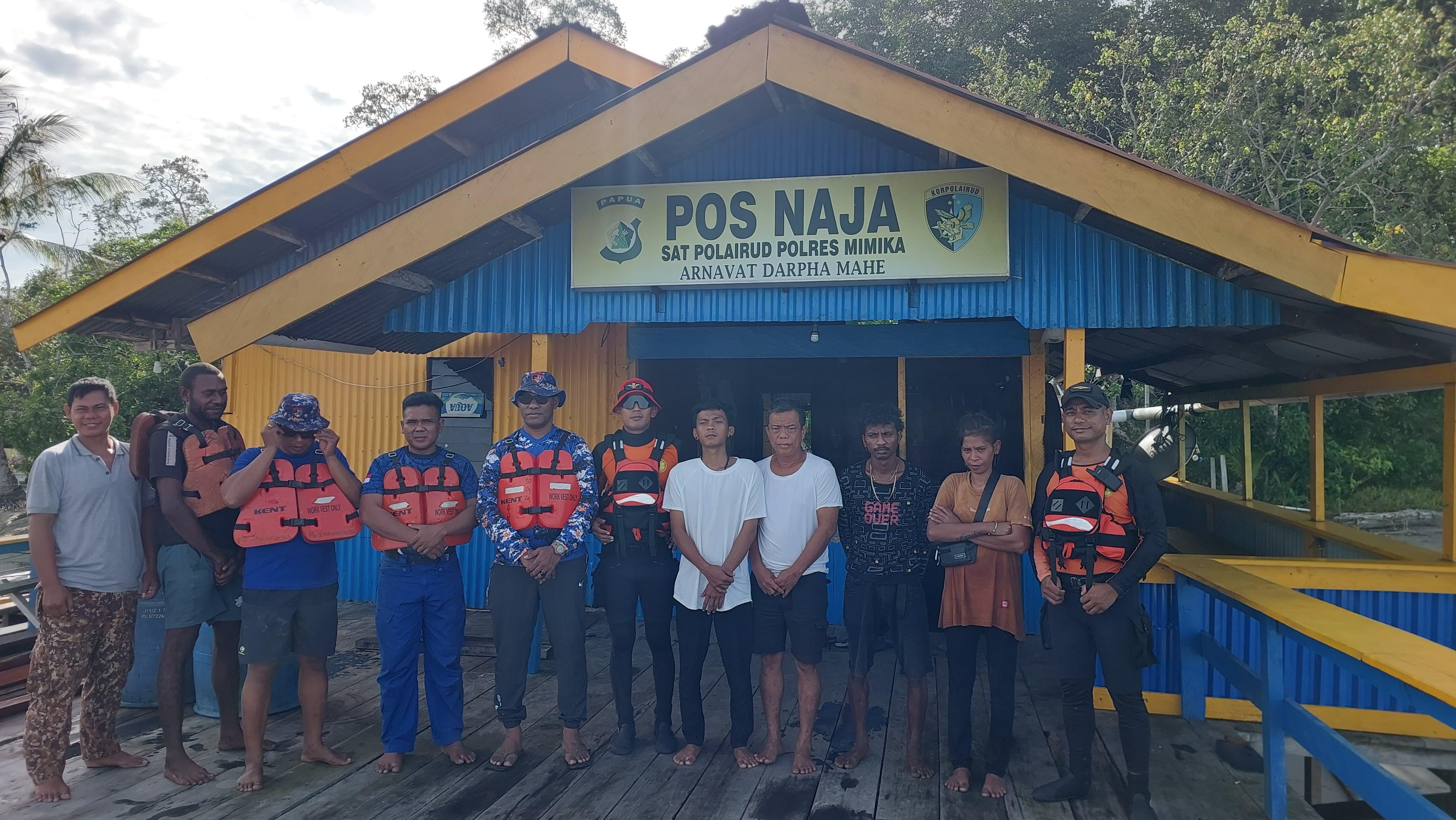Keempat korban yang berhasil selamat dari kecelakaan laut di Muara Poumako, Kamis 5 Maret 2026 malam, (Foto: Istimewa)