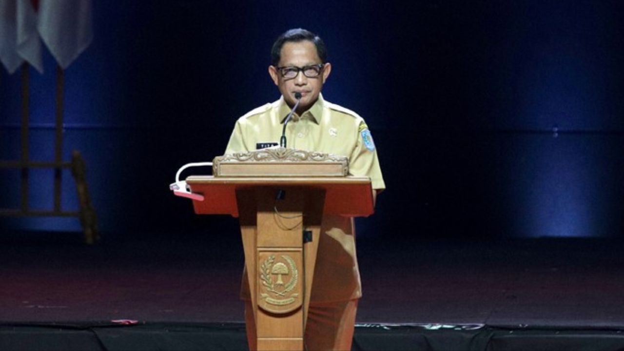 Menteri Dalam Negeri, Tito Karnavian.