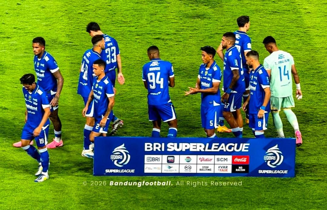 Persib Bandung sebelum menjamu Persik Kediri.