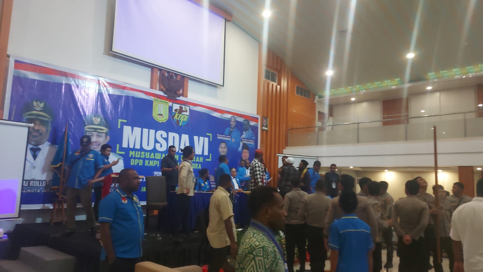 Nampak peserta saat mengikuti jalannya Musda VI KNPI Kota Jayapura di Hotel Horizon Kotaraja, Sabtu (14/3/2026).  