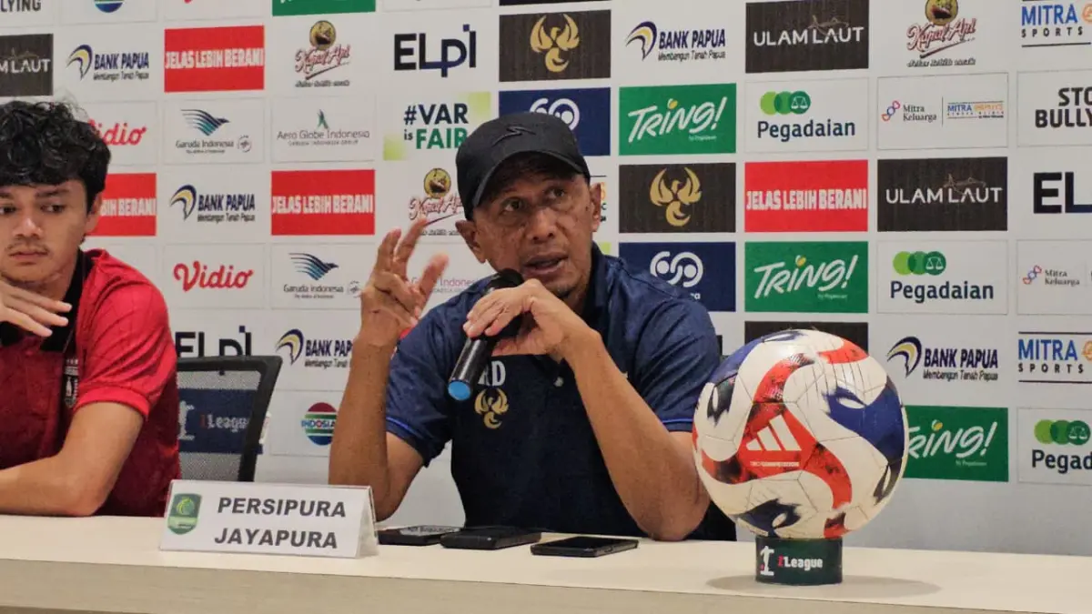 Pelatih Persipura, Rahmad Darmawan. (CEPOSONLINE.COM/HANS PALEN).