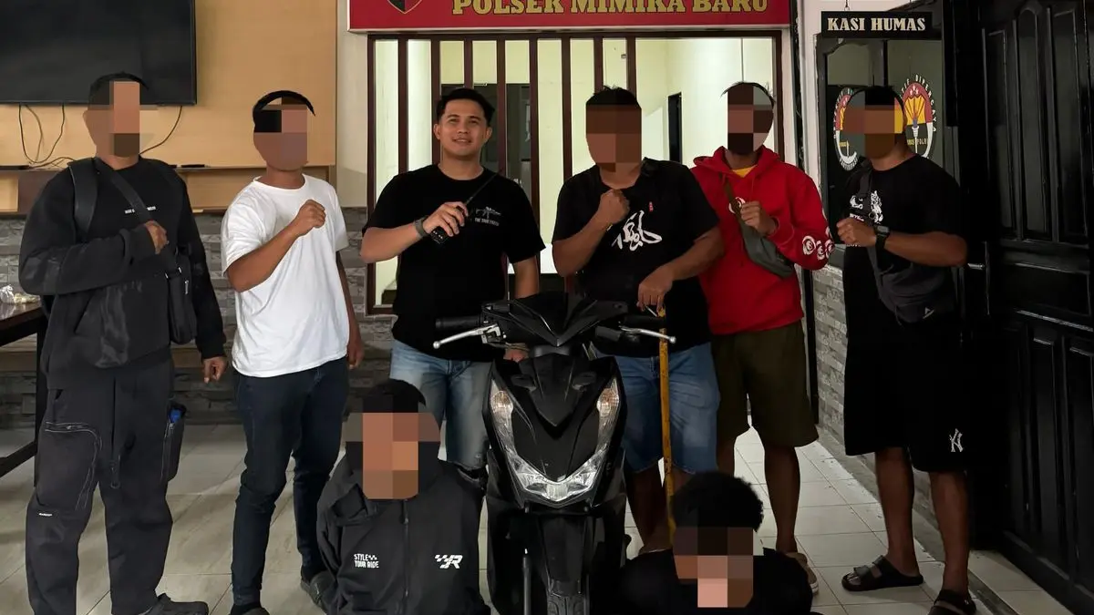 &nbsp;Dua pelaku yang berhasil diamankan Polisi Polsek Mimika Baru.
(Ceposonline.com/Humas Polres Mimika)