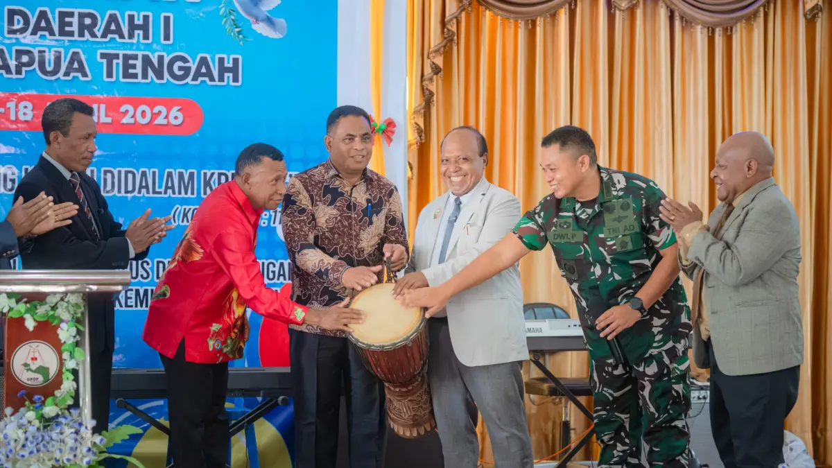 Suasana Sidang Daerah I Gereja Pentakosta di Papua (GPDP) Badan Penghubung Sinode Provinsi Papua Tengah di Nabire, Jumat (17/4/2026). (CEPOSONLINE.COM/HUMAS PEMPROV)