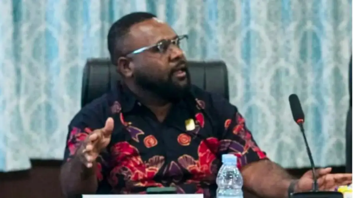 Wakil Ketua Komisi V DPR Papua Tengah, Anis Labene. (CEPOSONLINE.COM/THERESIA F. TEKEGE)