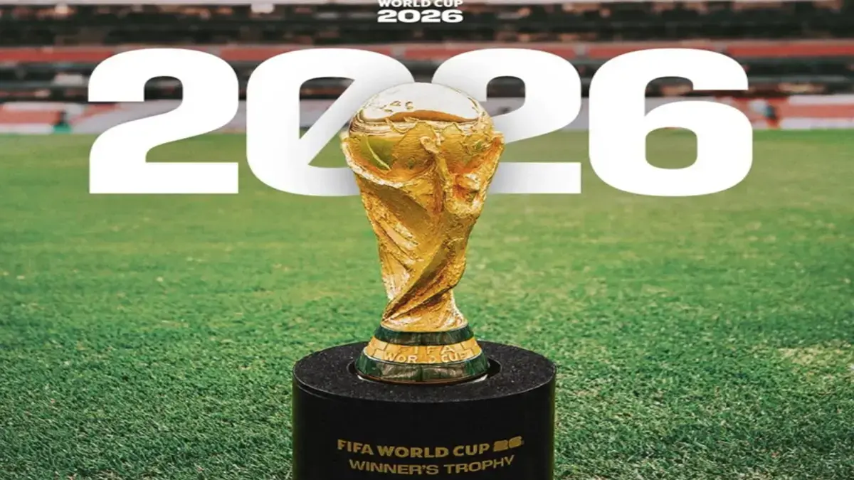 Trophy Piala Dunia. (RADAR SEMARANG) 