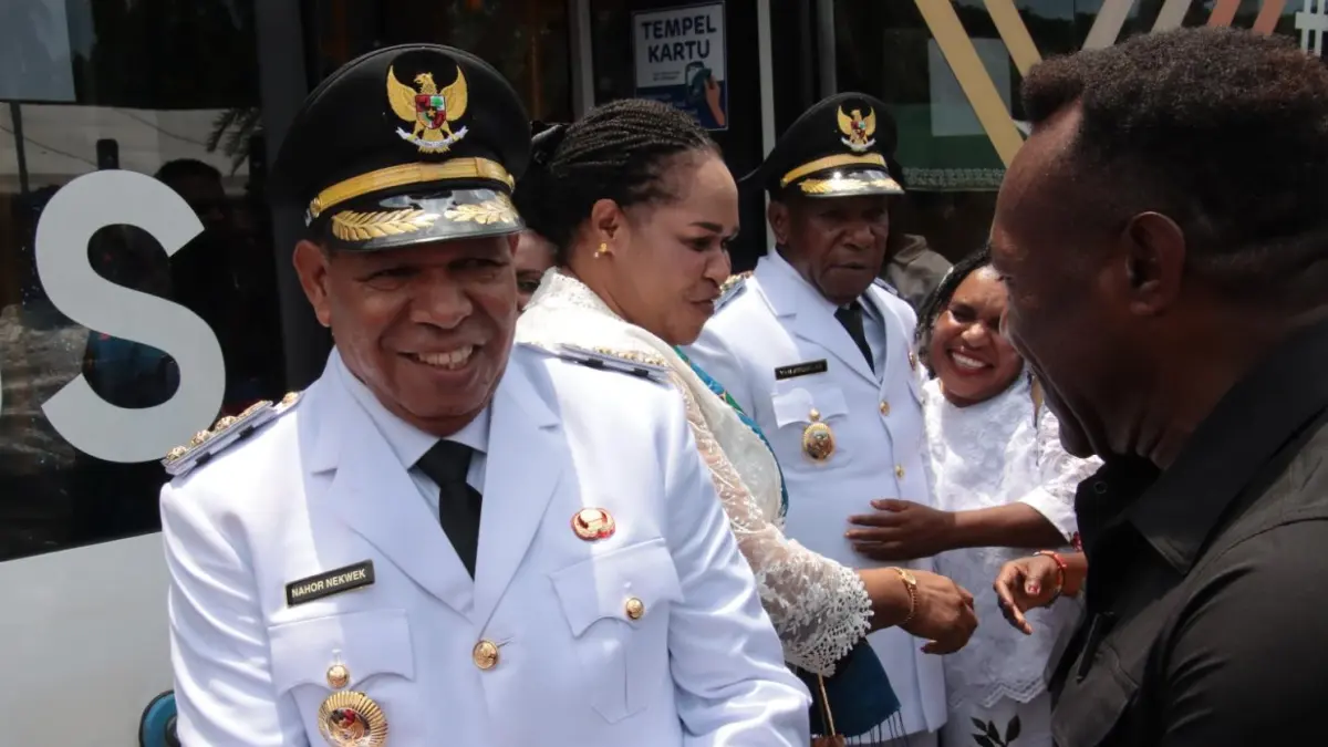 Bupati Yalimo Nahor Nekwek. (CEPOSONLINE.COM/HUMAS) 