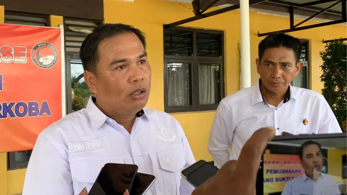 Kasat Resnarkoba Polres Mimika, Iptu Y. Rante Limbong. (Foto: CEPOSONLINE.COM/MOH. WAHYU WELERUBUN)