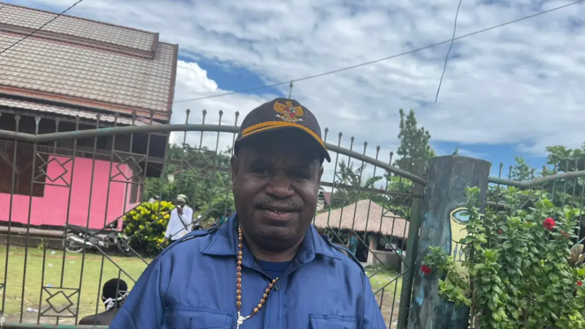 Ketua Pokja Adat MRP Papua Tengah, Yulius Wandagau &nbsp;(CEPOSONLINE.COM/THERESIA F. TEKEGE)