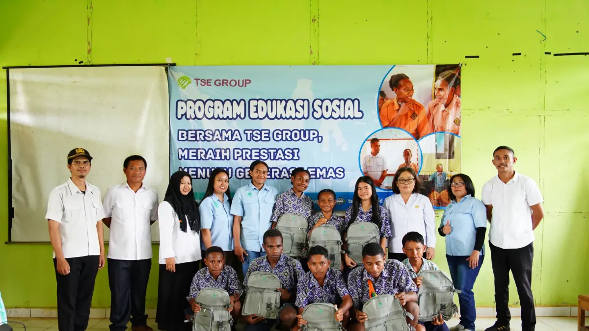 Para guru dan siswa di sejumlah sekolah sekitar area operasional Tunas Sawa Erma (TSE) Group yang termotivasi belajar lewat program Edukasi Sosial.
(Ceposonline.com/Humas TSE Group)
