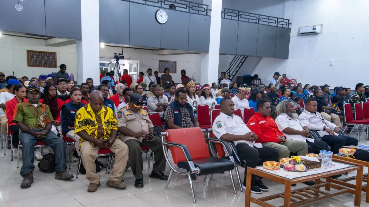 Suasana Seminar Wawasan Kebangsaan Di Aula RRI Nabire. (CEPOSONLINE.COM/HUMAS PEMPROV)&nbsp;