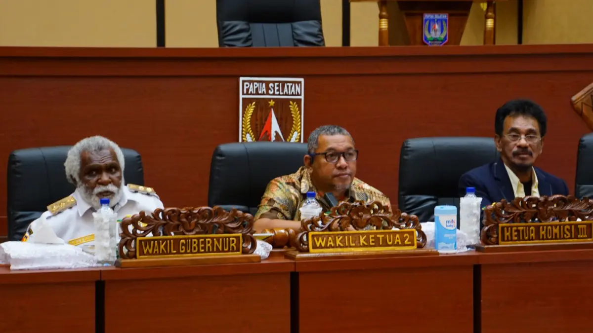 Rapat dengar pendapat antara DPRP, Pemprov Papua Selatan dan perguruan tinggi yang ada di Papua Selatan yang digelar di ruang Rapat DPRP Papsel, Rabu (29/4/2026).(Ceposonline.com/Humas Biro Umum Papsel)&nbsp;