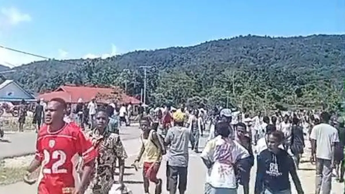 Acara kelulusan Siswa SMA di Kobakma, Kabulaten Mamteng Ricuh, Selasa (5/5/2026) (CEPOSONLINE.COM/Polres Mamteng)