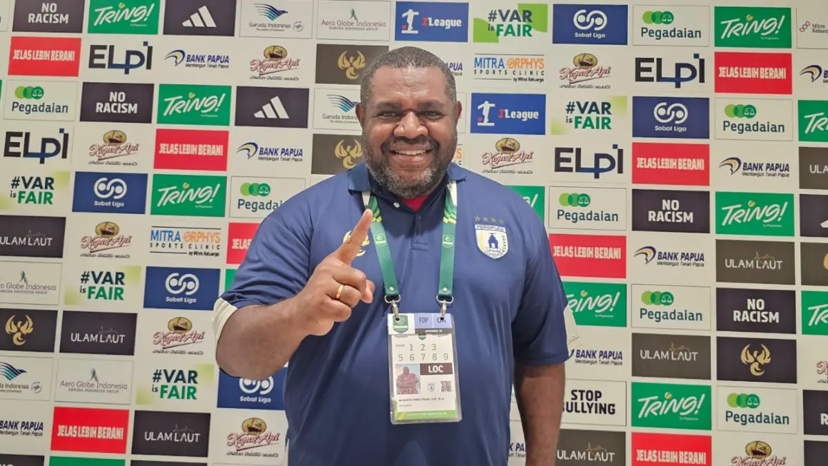 Ketua Panpel Persipura, Alberto Itar. (CEPOSONLINE.COM/HANS PALEN)