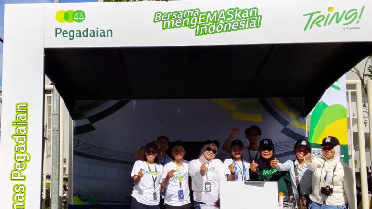 Booth&nbsp; Pegadaian yang dibuka pada saat laga playoff Liga 2 di Stadion Lukas Enembe, Jumat (8/5/2026). Booth ini bertujuan menawarkan berbagai produk Pegadaian. (CEPOSONLINE.COM_Yohana)