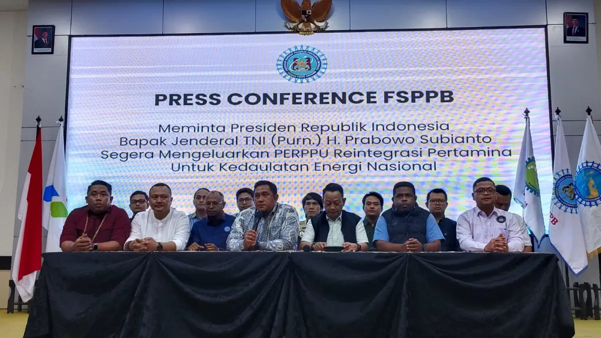 Federasi Serikat Pekerja Pertamina Bersatu (FSPPB) saat menggelar Jumpa Pers di Hotel Vega, Sorong, Papua Barat Daya, selasa (19/5/2026). Foto: Fauzia/ceposonline.com)