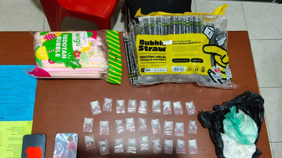 Barang bukti 36 paket sabu yang telah diamankan. (Foto: SatResnarkoba/ceposonline.com).