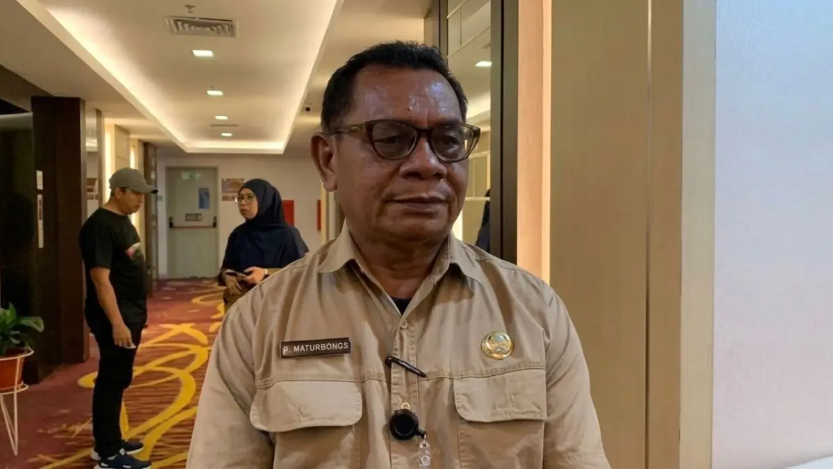 Kepala Dinas Kesehatan, Godfried Maturbongs. (Foto: CEPOSONLINE.COM/MOH. WAHYU WELERUBUN).
