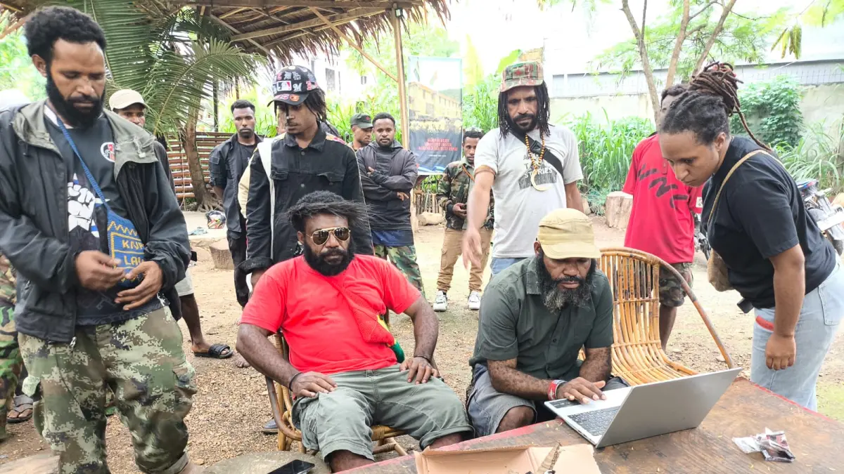 KNPB saat menyampaikan pertanyaan sikap atas persoalan terjadi di Papua yang tak kunjung tuntas, Sabtu (30/5/2026). (CEPOSONLINE.COM/KNPB)
