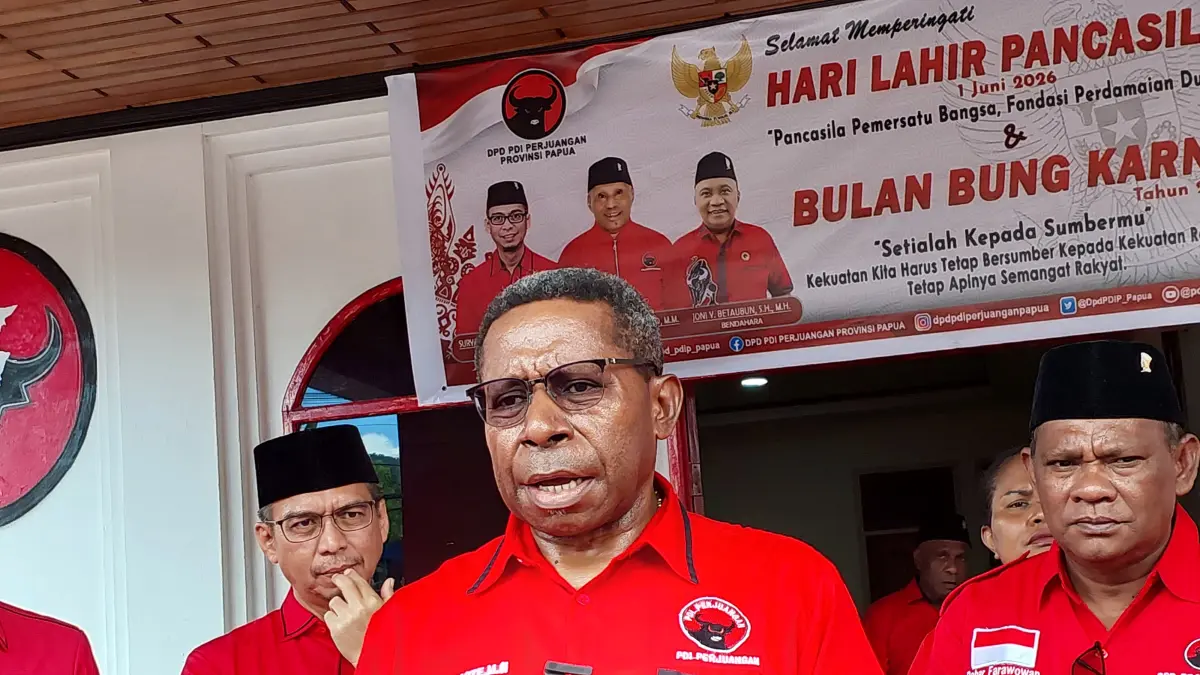 Bupati Waropen, Fransiscus Xaverius Mote &nbsp;di sela upacara Hari Lahir Pancasila di Kantor DPD PDIP, Senin (17/6/2026)(CEPOSONLINE.COM/KAREL)