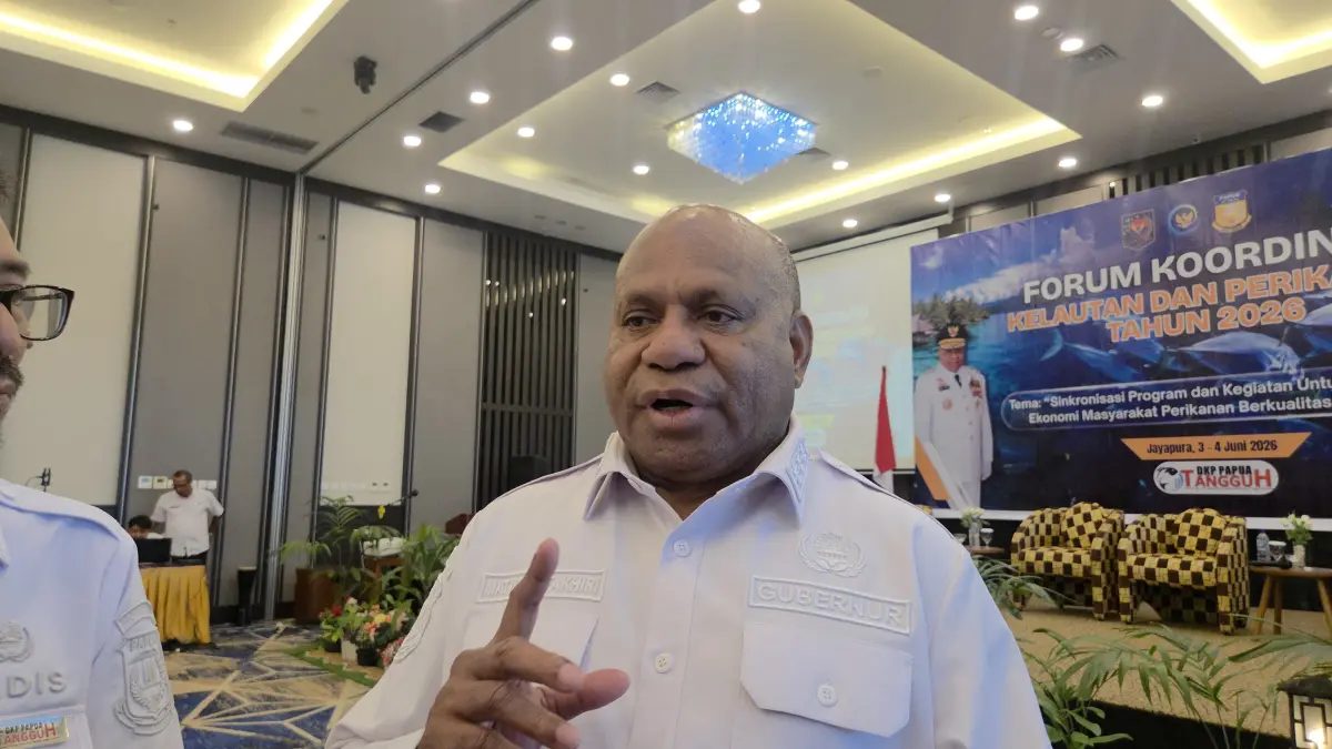 Gubernur Papua, Matius D Fakhiri (Ceposonline.com/Elfira)