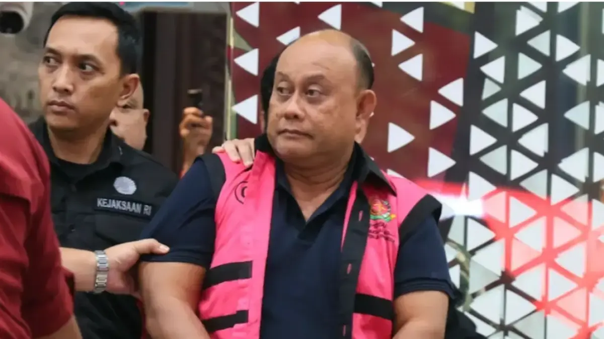 Mantan Kepala BGN Dadan Hindayana resmi ditahan Kejaksaan Agung, Jakarta, Rabu (3/6/2026). (Foto:JawaPos.com)