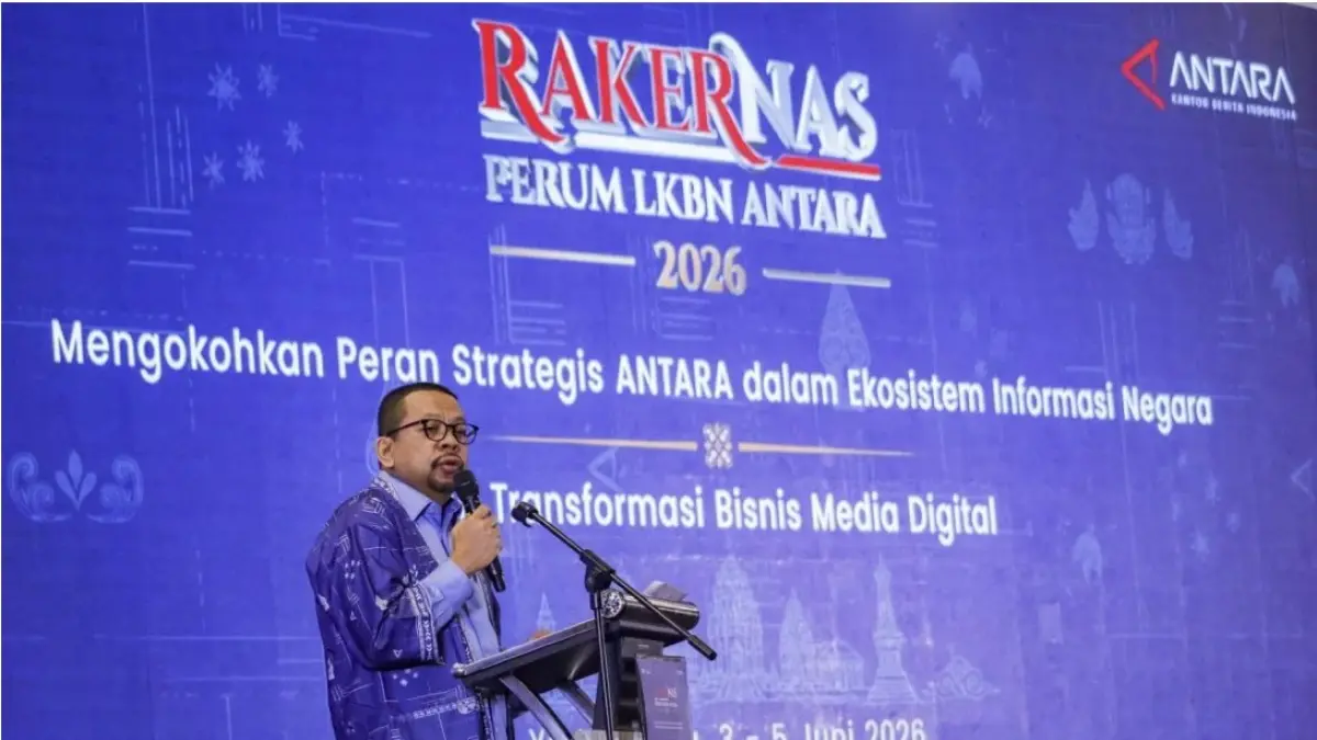 Kepala Bakom Muhammad Qodari menyampaikan arahan saat acara Rapat Kerja Nasional (Rakernas) 2026 PERUM LKBN ANTARA, di Yogyakarta yang berlangsung Rabu-Jumat (3-5/6/2026). ANTARA/Rahid Putra Laksana
