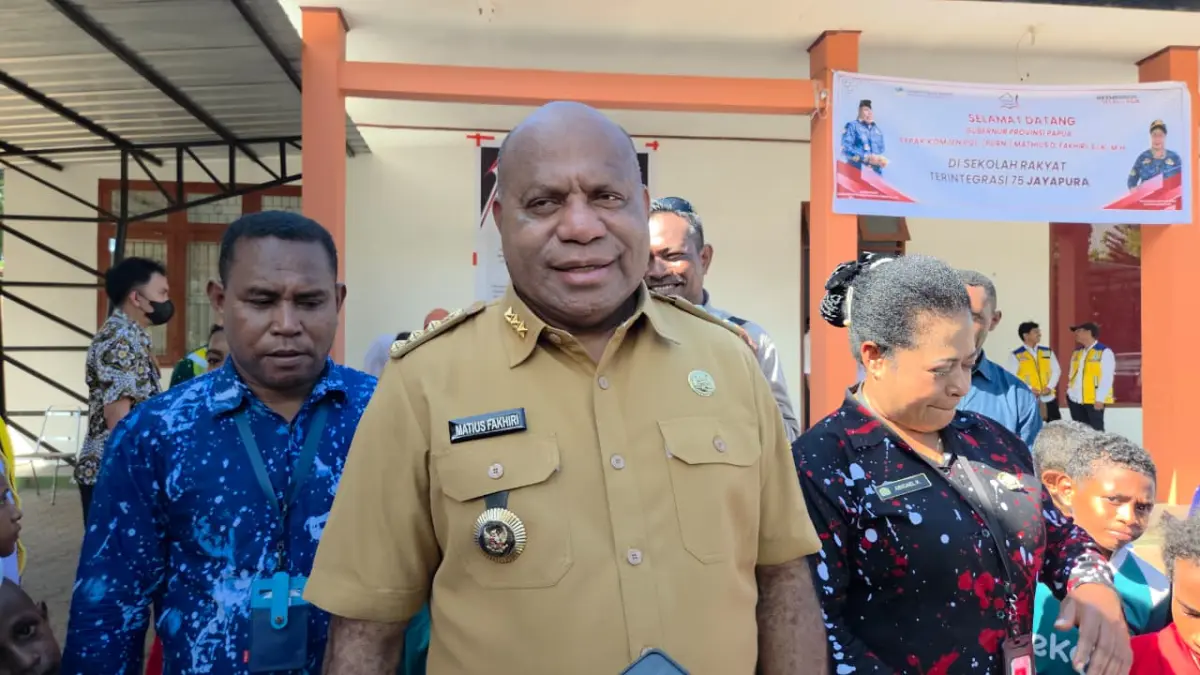 Gubernur Papua, Matius D Fakhiri.(Ceposonline.com/Elfira)