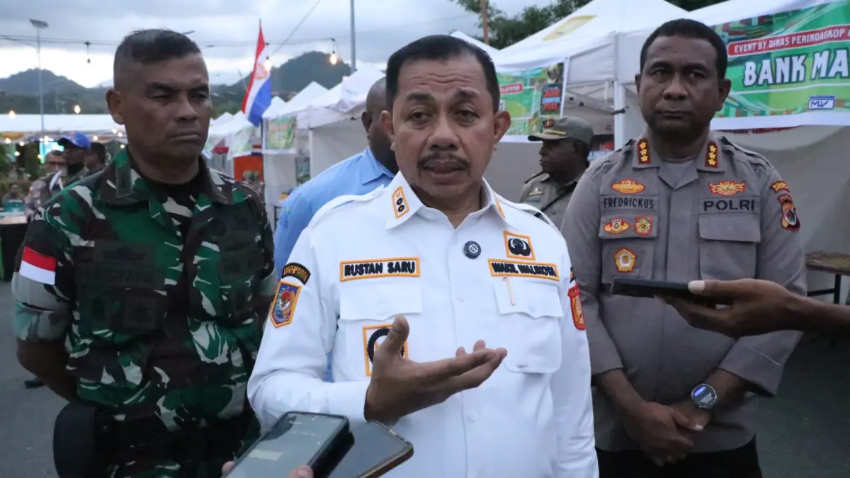 Wakil Wali Kota Jayapura, Rustan Saru saat memberikan keterangan kepada Cepos Diesal kegiatan Di Entrop, Rabu (10/6/2026) (Takim/ceposonline.com)